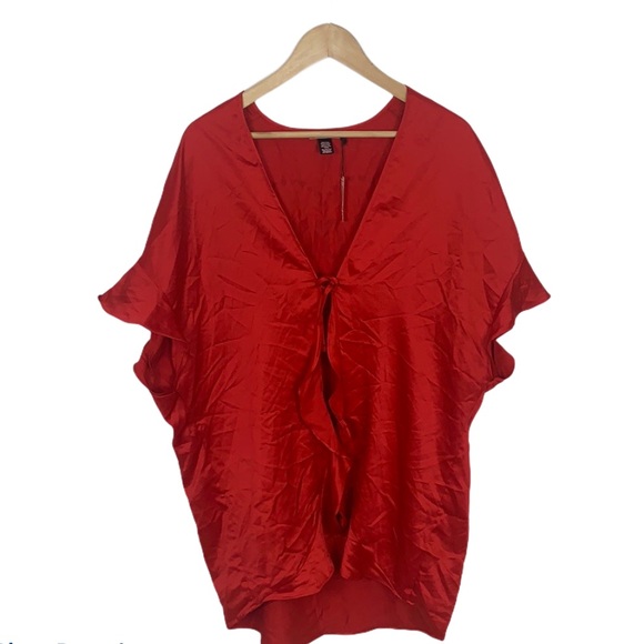 Victoria’s Secret Red Silky Ruffled Tied/Open Robe - Picture 2 of 4